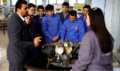 Geleceğin uçak teknisyenleri bu okulda yetişiyor