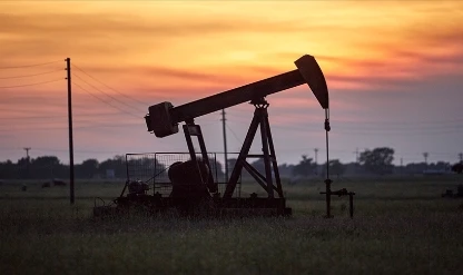 Gözler OPEC+'ta: Üretim artışı beklentisi petrol fiyatlarını baskılıyor