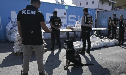 Gümrükler Muhafaza ekipleri zehir tacirlerine göz açtırmadı