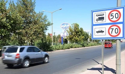 Hız sınırlarına yeni ayar! Resmi Gazete'de yayımlandı