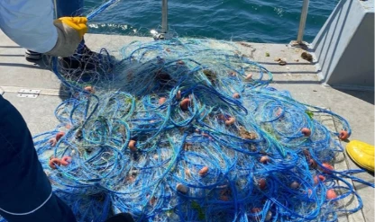Kaçak ağlarla mücadele devam ediyor! Karadeniz'de 44 bin metre ağ toplandı