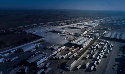 Kapıkule'de tarihi rekor: Bir günde 3 bin 442 ticari araç geçiş yaptı