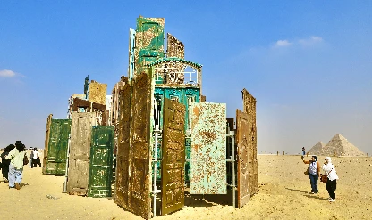 Piramitler çağdaş sanatla buluştu!