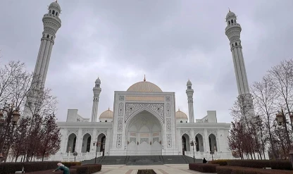 Rusya’da müslümanların Gururu Camisi ziyaretçilerin ilgi odağı