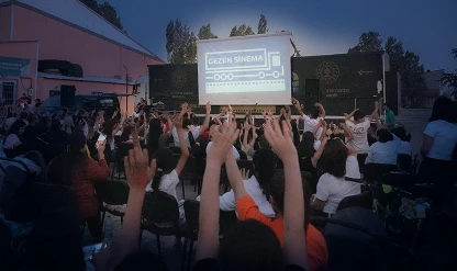 Sinema tırı her an karşınıza çıkabilir