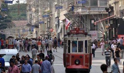 Beyoğlu'nda toplantı ve gösteri yürüyüşleri 1 gün süreyle yasaklandı