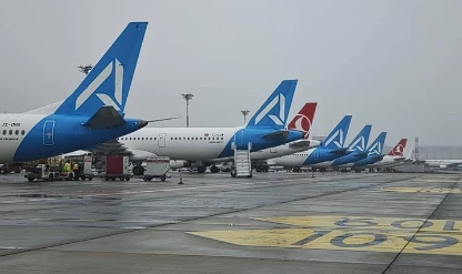 İstanbul’da hava trafiği aksadı: Uçaklar yönlendirildi