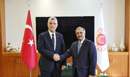 Ticaret Bakanı Bolat, D-8 Genel Sekreteri'ni kabul etti