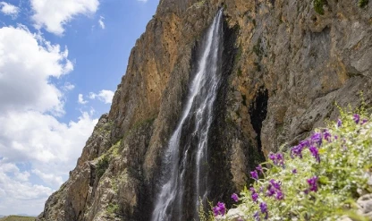Kırkmerdiven Şelaleleri yaz sezonunda turizmi hareketlendiriyor