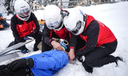 Uludağ'da JAK timinden bu sezon 1180 olaya müdahale