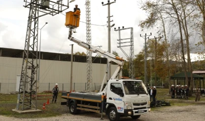 YEDAŞ çalışanları sahada uygulamalı eğitimle zorlu görevlere hazırlanıyor
