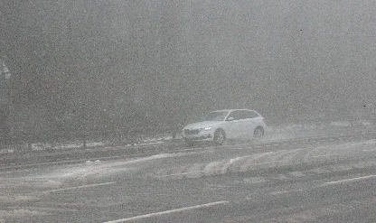 Yola çıkacaklar dikkat! D-100 kara yolunun Bolu Dağı geçişinde kar başladı