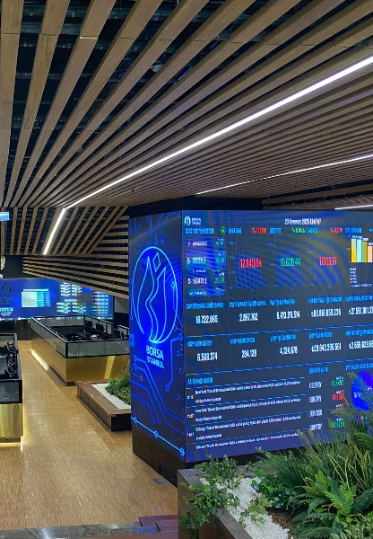 Borsa günü yatay seyirle 13.743 puandan tamamladı
