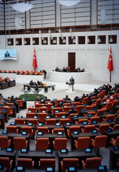 Ekonomi paketi komisyondan geçti