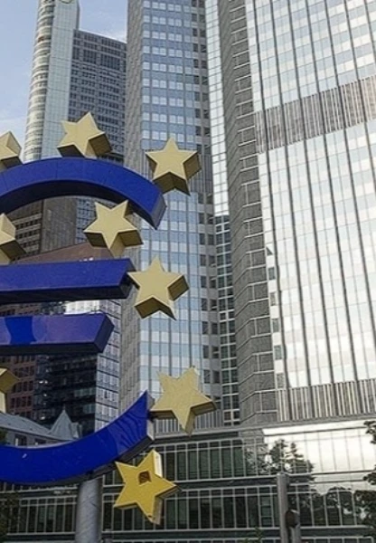 Euro Bölgesi’nde daralma sinyali: Hizmet sektörü zayıfladı