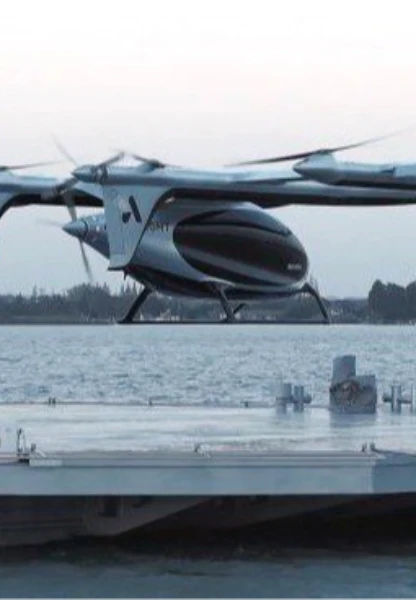 Hava taksilere güneş enerjili yüzen havalimanı