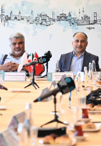 İran'ın maden ve seramik merkezi Yezd eyaletinden işbirliği çağrısı