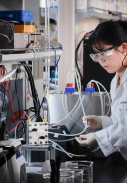 Karbon kumaş elektrotla deniz suyundan hidrojen: Ömrü 800 saat