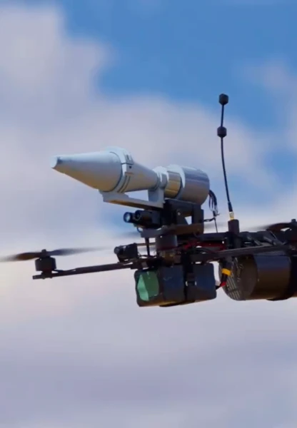 Esnek ve hassas taarruz kabiliyetli kamikaze dronlar