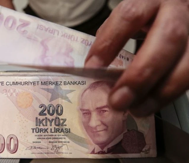 30 bin TL seyyanen zam önergesi geri çekildi