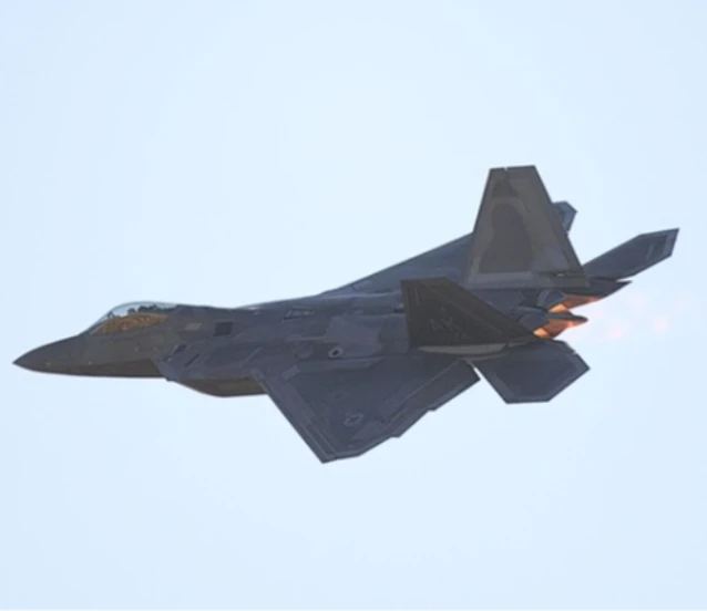 ABD'nin İran'a yönelik askeri sevkiyatları sürüyor