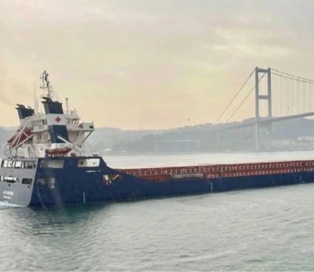 Ahırkapı Demir Sahası'nda gemi arızalandı! Emniyetli bölgede demirletildi