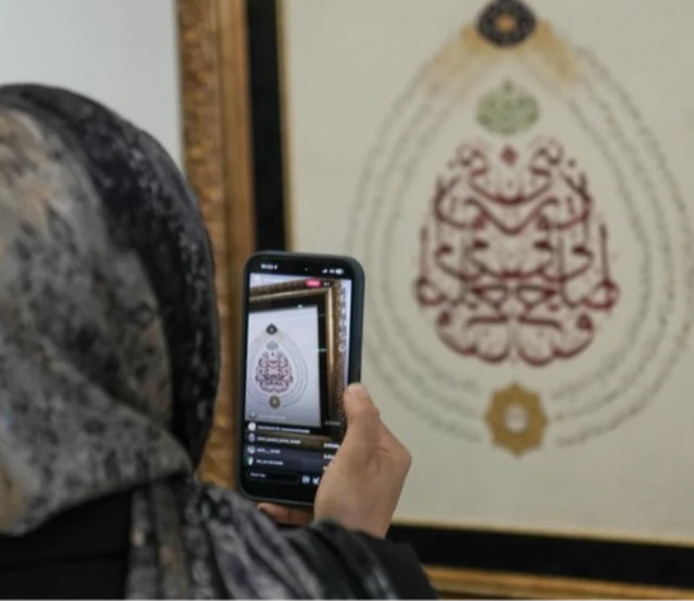 'Aile Hüsn-i Hat' sergisinin gelirleri Gazze'ye bağışlanacak