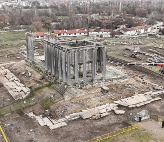 Aizanoi'deki Zeus Tapınağı'nın restorasyon çalışmalarına başlanacak
