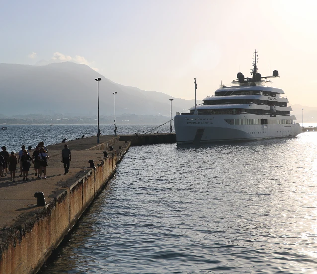 Alanya’ya lüks kruvaziyer Emerald Azzurra ile 91 turist geldi