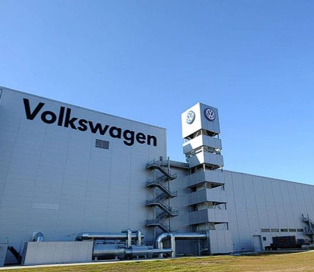 Almanya'da Volkswagen krizi büyüyor! 'Hiçbir fabrika kapatılamaz'