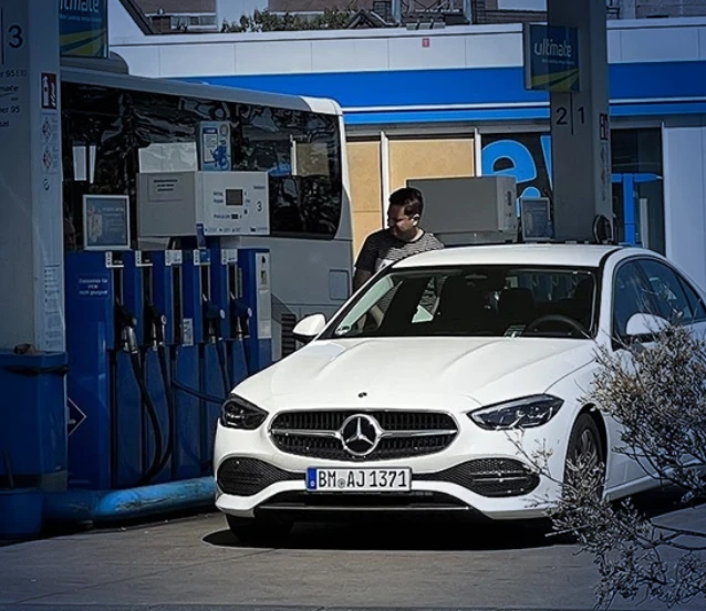 Almanya'dan Polonya'ya ucuz yakıt göçü