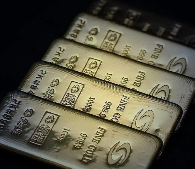 Altın fiyatlarında sınırlı toparlanma: Gözler Fed tutanaklarında olacak