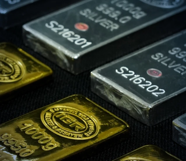 Altın ve gümüşte toparlanma: Fiyatlar yukarı yönlü hareketini sürdürüyor