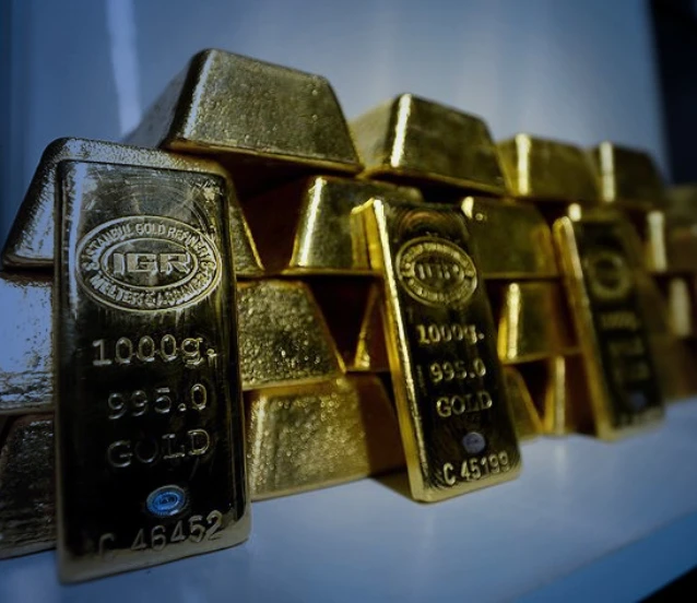 Altın yönünü arıyor