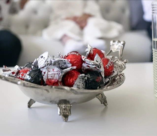 Perşembe günü yarım gün mü, arefe günü tatil mi?