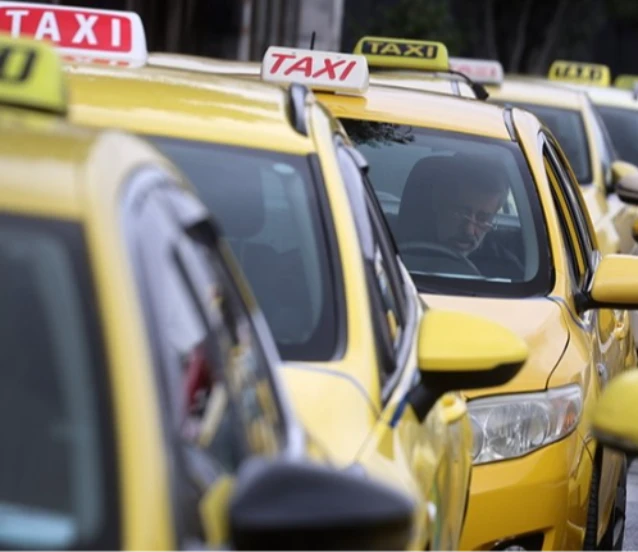 Atina’ya gidecekler dikkat! 48 saatlik ulaşım krizi başladı