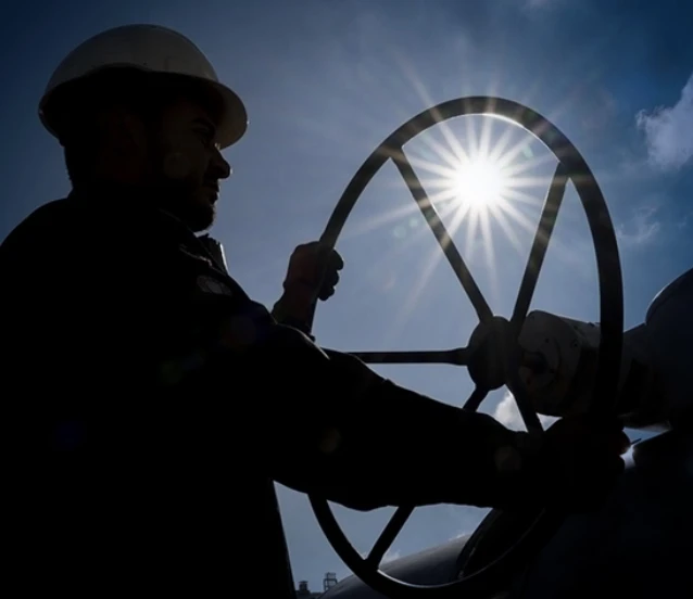 Avrupa’da enerji krizi: Hürmüz blokajı üretim maliyetlerini zirveye taşıdı