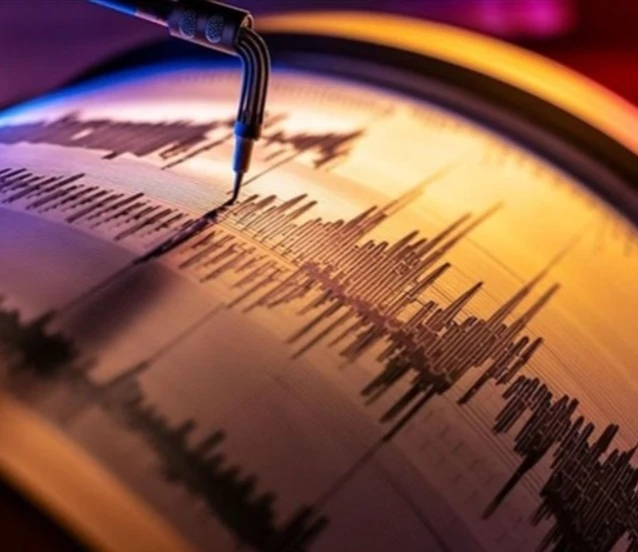 Kütahya'da korkutan deprem! Çevre illerden de hissedildi