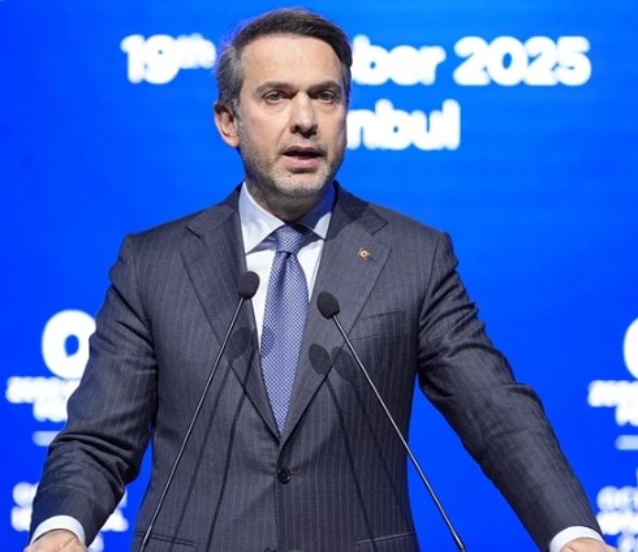 Bakan Bayraktar: 26 milyon ton atığı bertaraf ettik