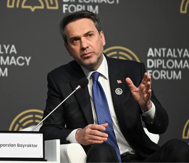 Bakan Bayraktar: Ekonomimizde anahtar kelime yenilenebilir enerji