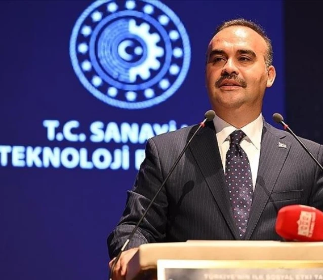 Bakan Kacır, sanayi verilerini değerlendirdi: Yüksek teknoloji öncülük etti