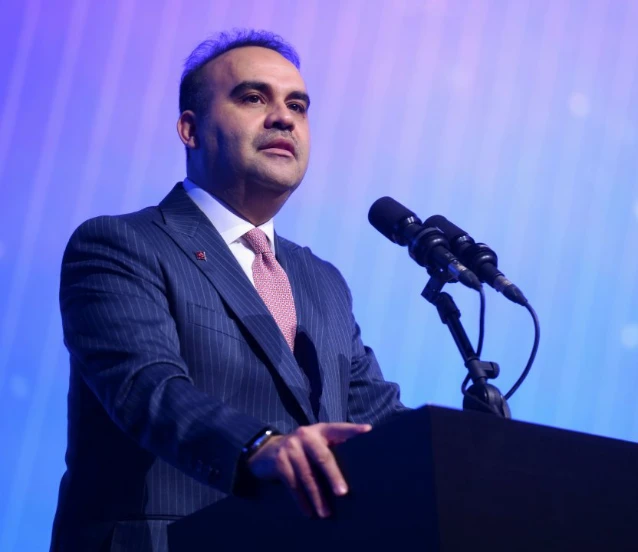 Bakan Kacır'dan küresel ekonomik dönüşüm mesajı: Türkiye oyun kurucu olacak