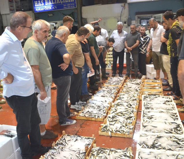 Balıkçılar sezona ‘bereket’ parolasıyla başladı