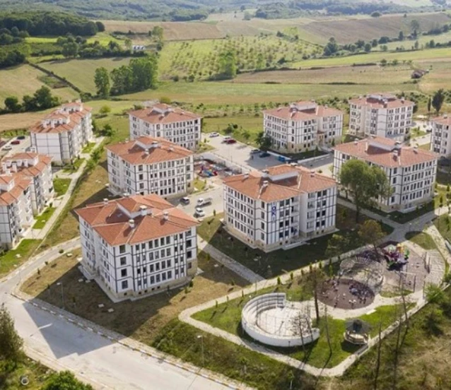 Balıkesir'de deprem konutlarının temeli atıldı