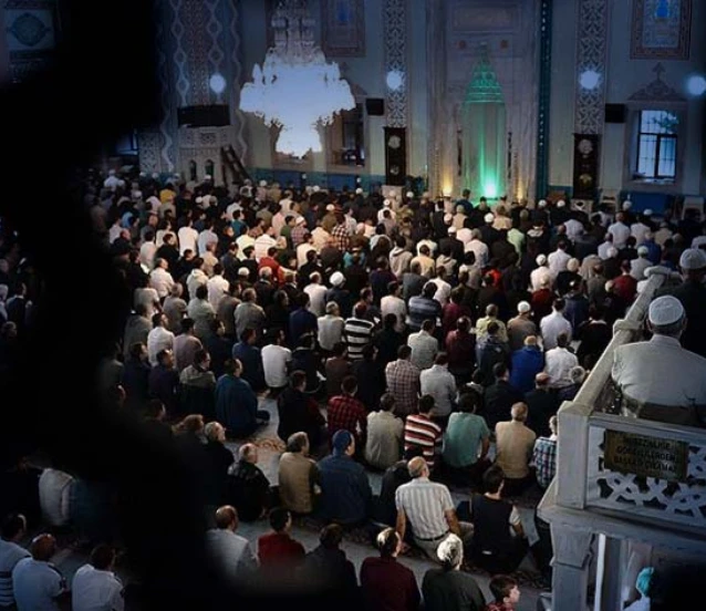 Diyanet il il açıkladı: 2025 bayram namazı saati belli oldu!