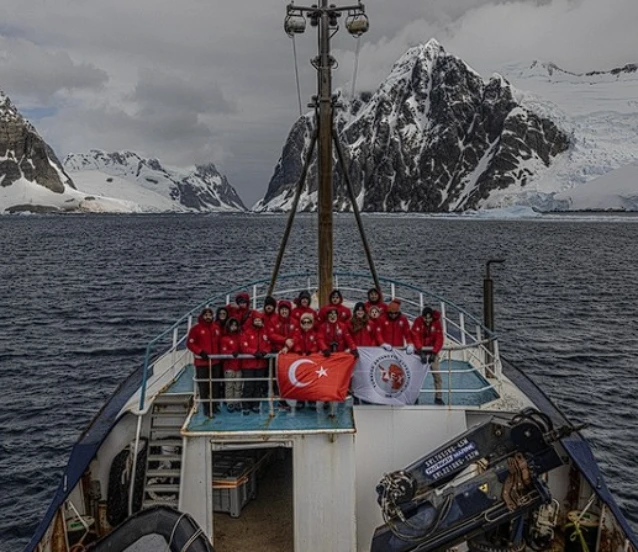 Beyaz Kıta’da Türk imzası: 10. Ulusal Antarktika Bilim Seferi başladı