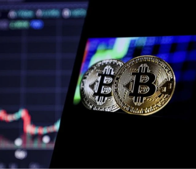 Bitcoin düşüşte 3. haftada: Riskten kaçış kriptoyu baskılıyor