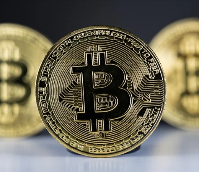 Bitcoin'in fiyatı artan risk iştahı ve kurumsal taleple rekor tazeledi