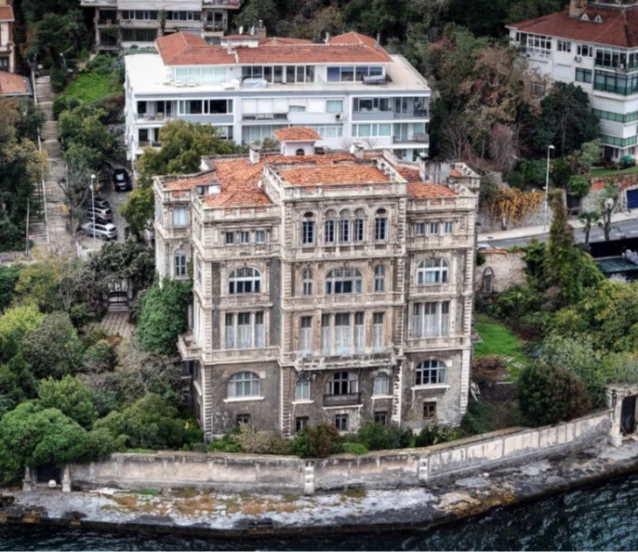 Boğaz’ın incisi satışta: 130 yıllık Zeki Paşa Yalısı alıcı bekliyor