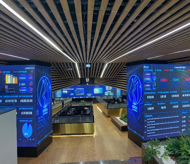 Borsa İstanbul'da tarihi kapanış: Günü 14.594 puan ile rekor seviyeden tamamladı